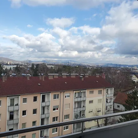 Reindeer - Wohnen Ueber Den Daechern Von Traun